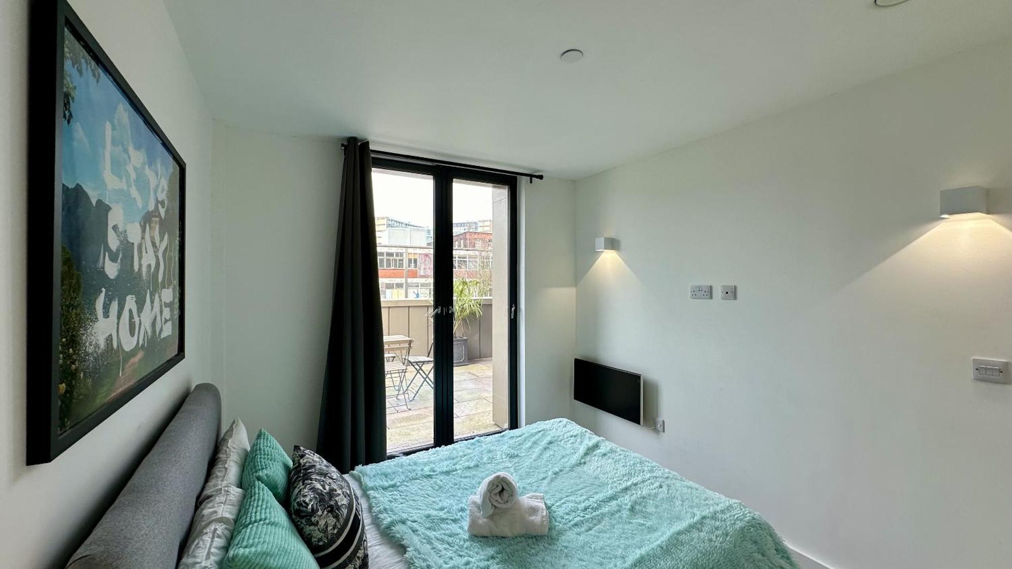 Lux Livin' Apartments - Luxury 2 Bed Apartment With Sky Garden Manchester Extérieur photo