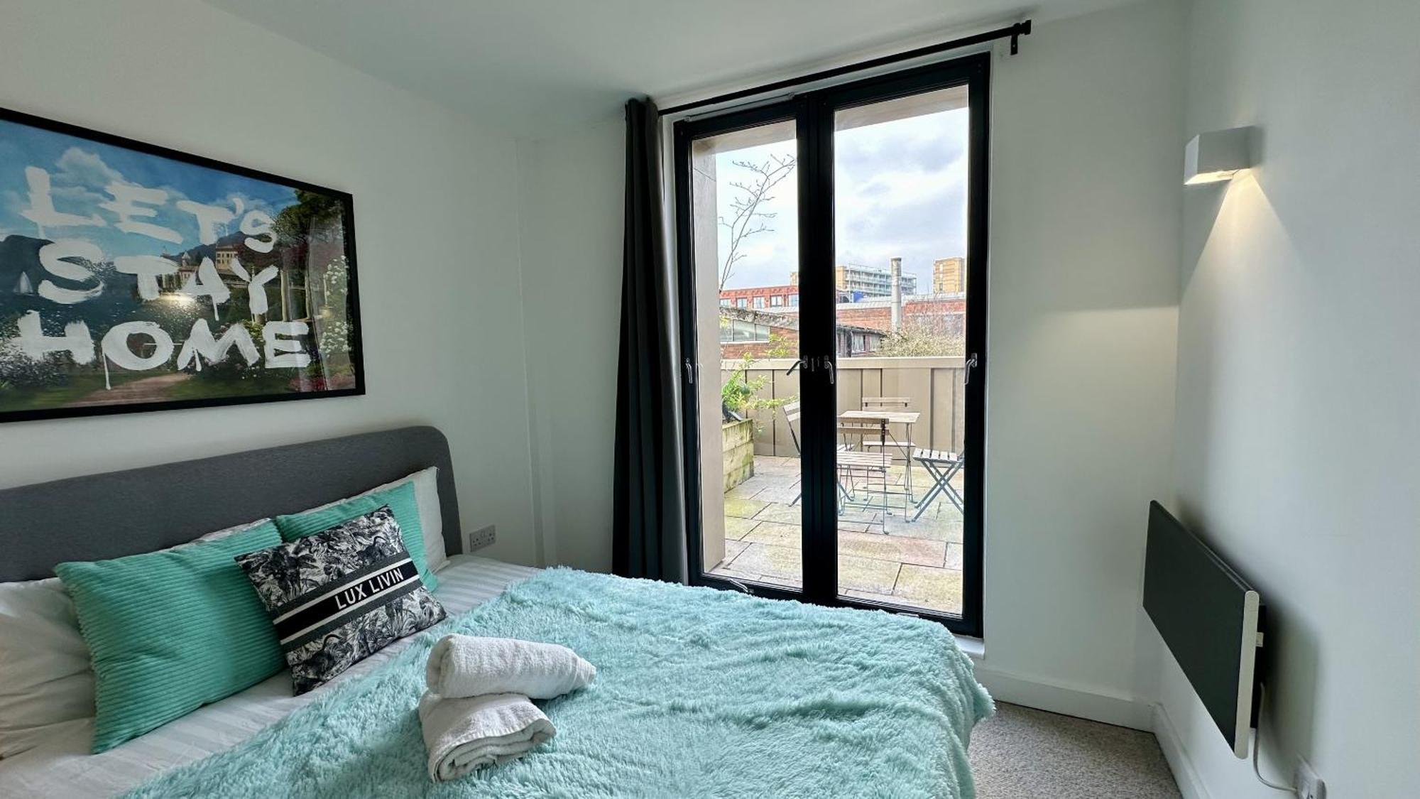 Lux Livin' Apartments - Luxury 2 Bed Apartment With Sky Garden Manchester Extérieur photo