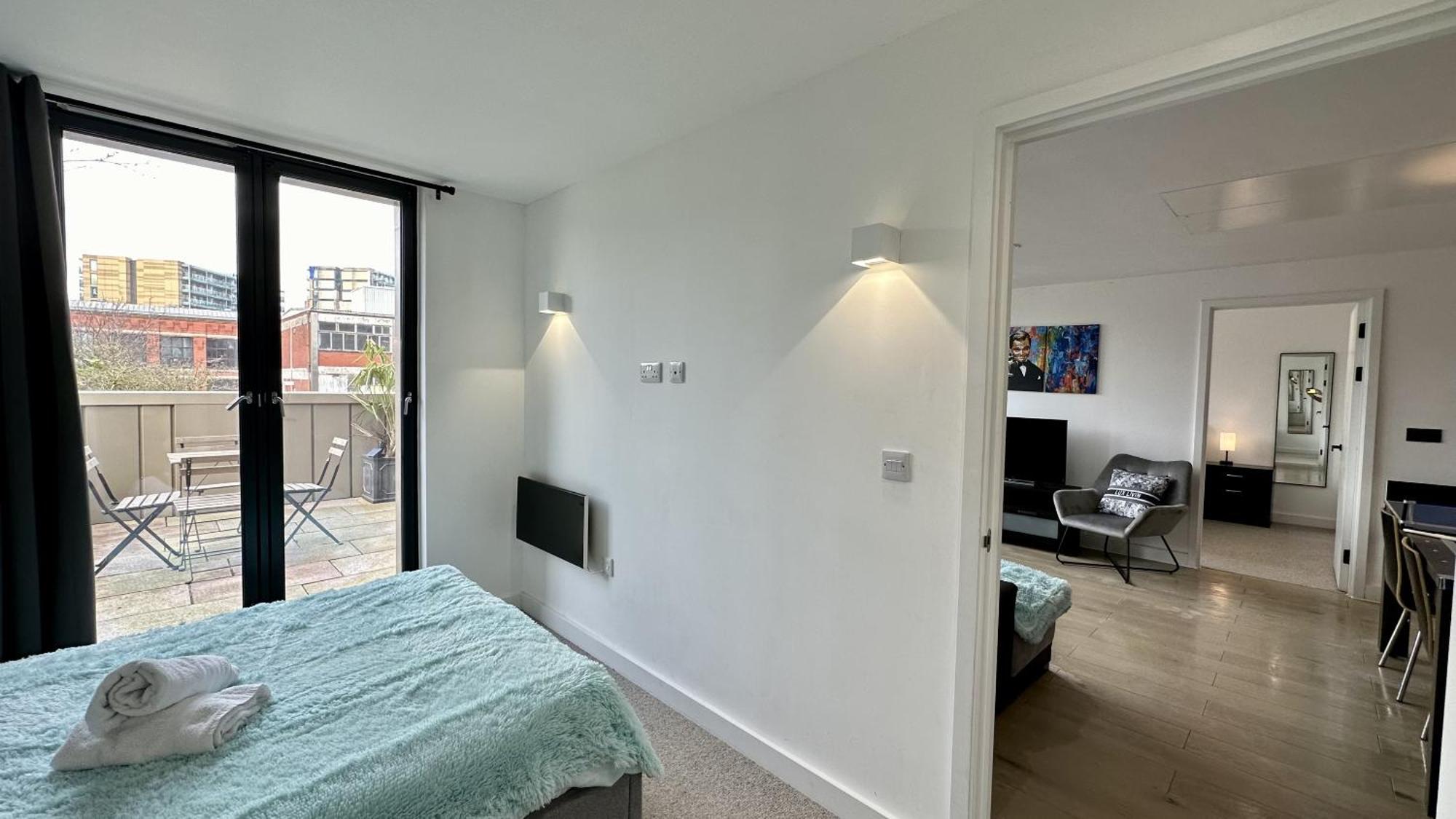 Lux Livin' Apartments - Luxury 2 Bed Apartment With Sky Garden Manchester Extérieur photo