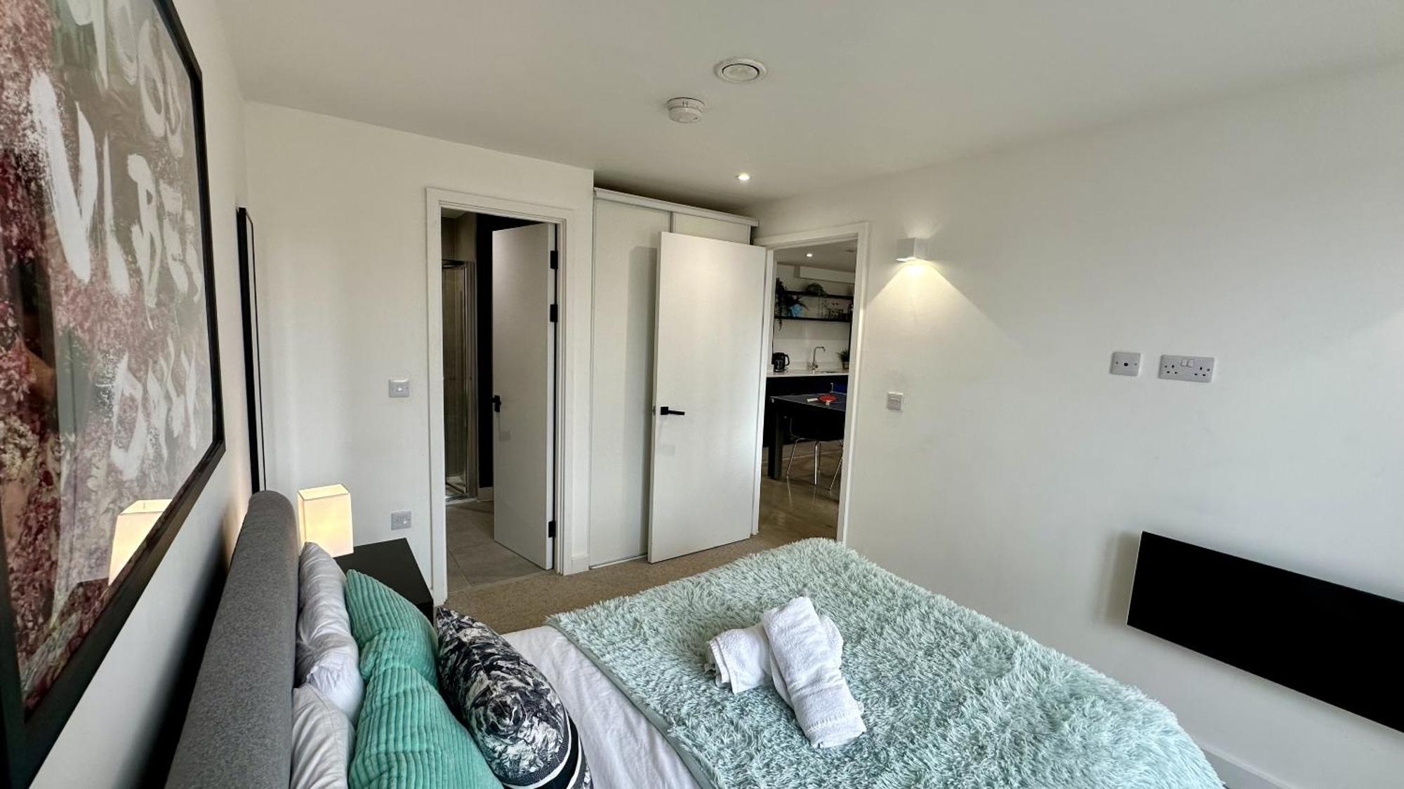 Lux Livin' Apartments - Luxury 2 Bed Apartment With Sky Garden Manchester Extérieur photo