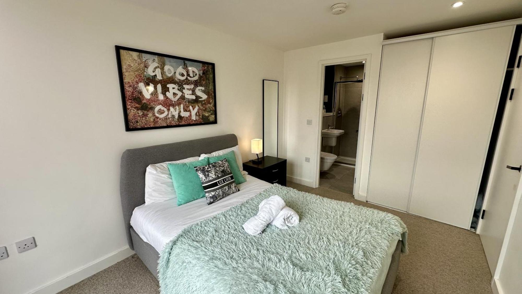 Lux Livin' Apartments - Luxury 2 Bed Apartment With Sky Garden Manchester Extérieur photo