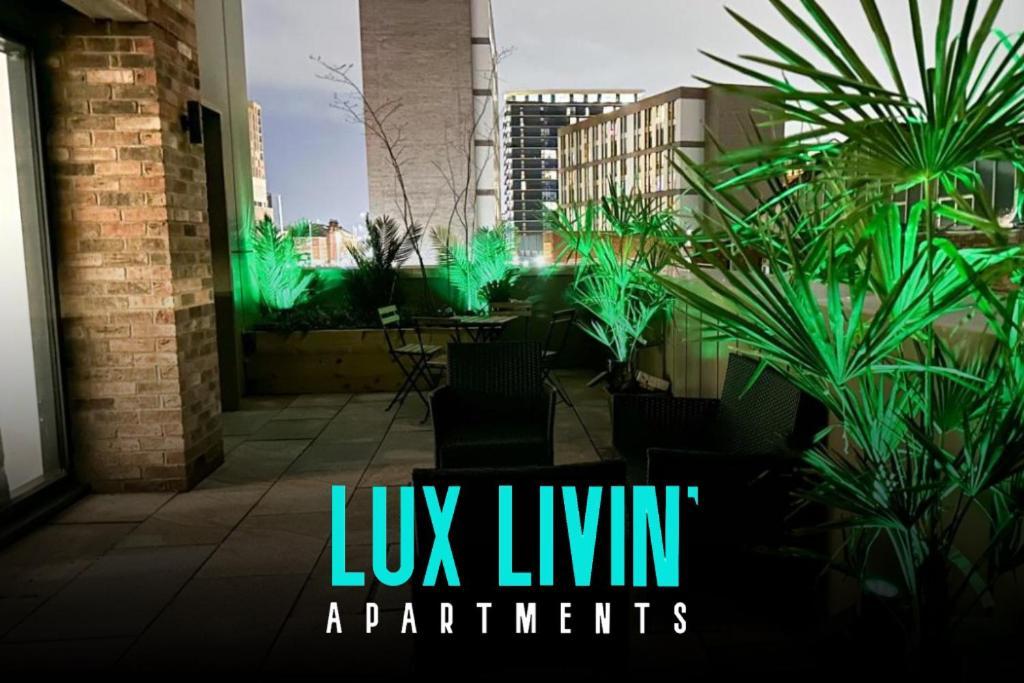 Lux Livin' Apartments - Luxury 2 Bed Apartment With Sky Garden Manchester Extérieur photo