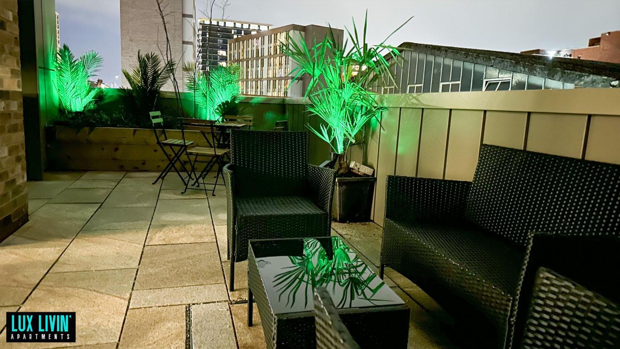 Lux Livin' Apartments - Luxury 2 Bed Apartment With Sky Garden Manchester Chambre photo